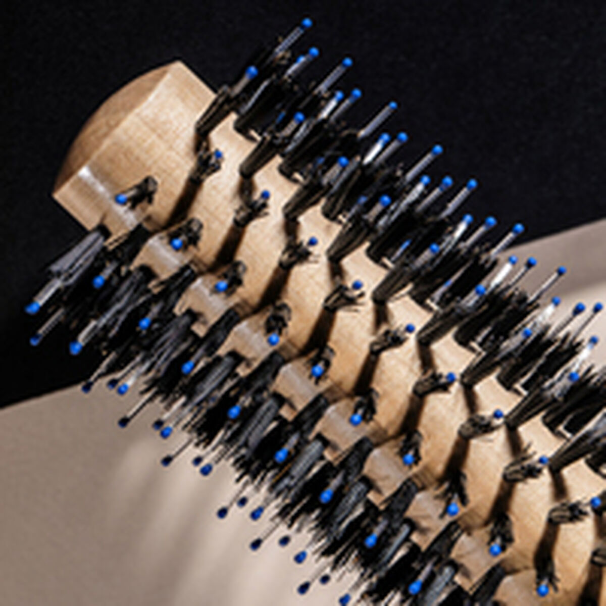 V3H4BD7A0222872123260297F9C0A381A9FR3884387P6