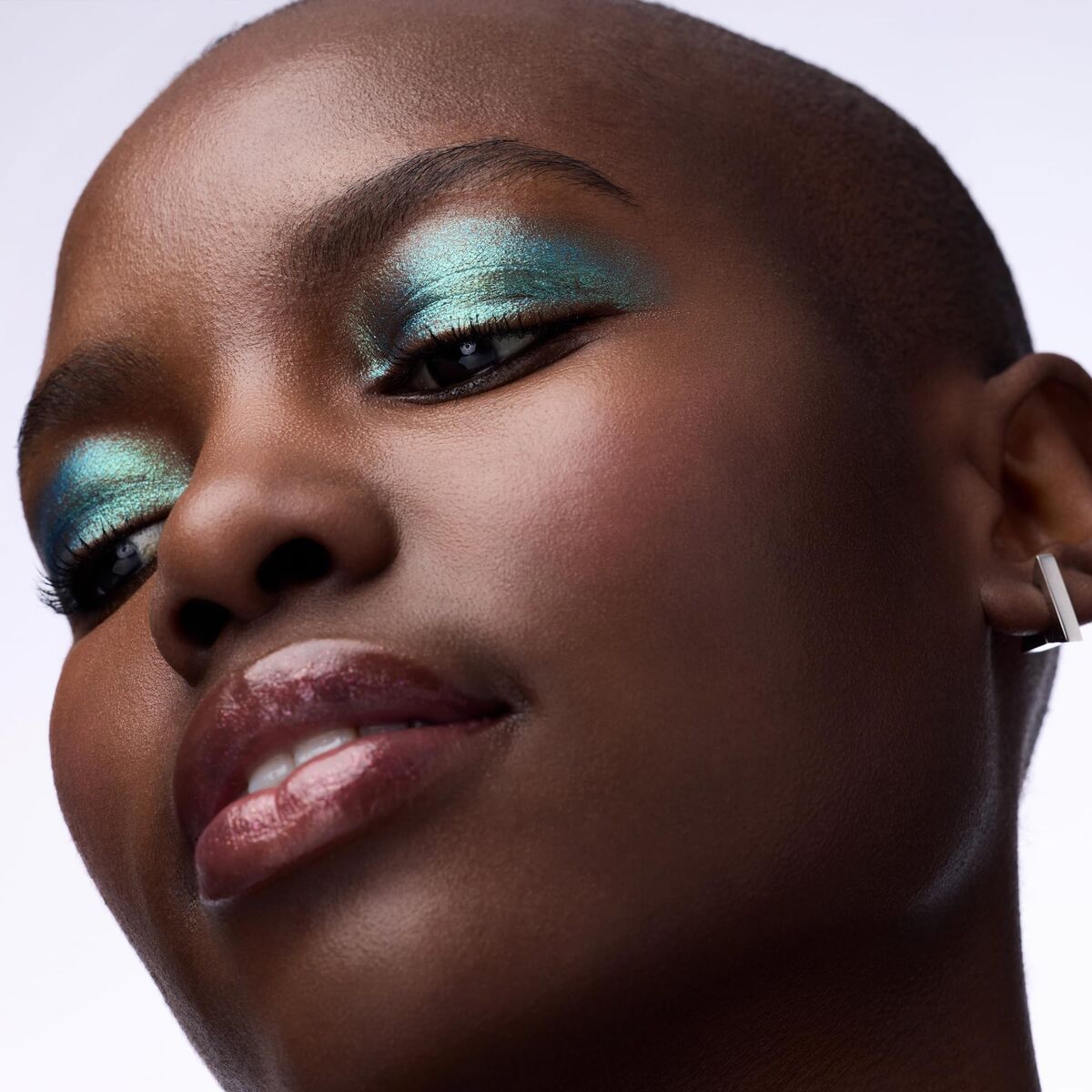 V3H01EF570D2F760534C55D80222D251017R7506796P3