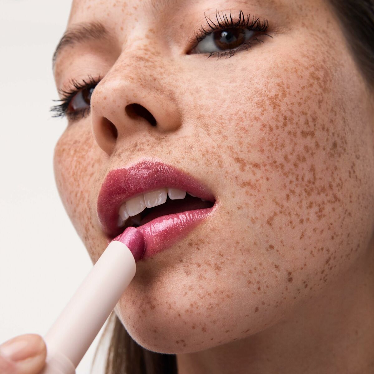 V2H8C8EBF8239E61349945B6C58ADB963F5R7555596P9