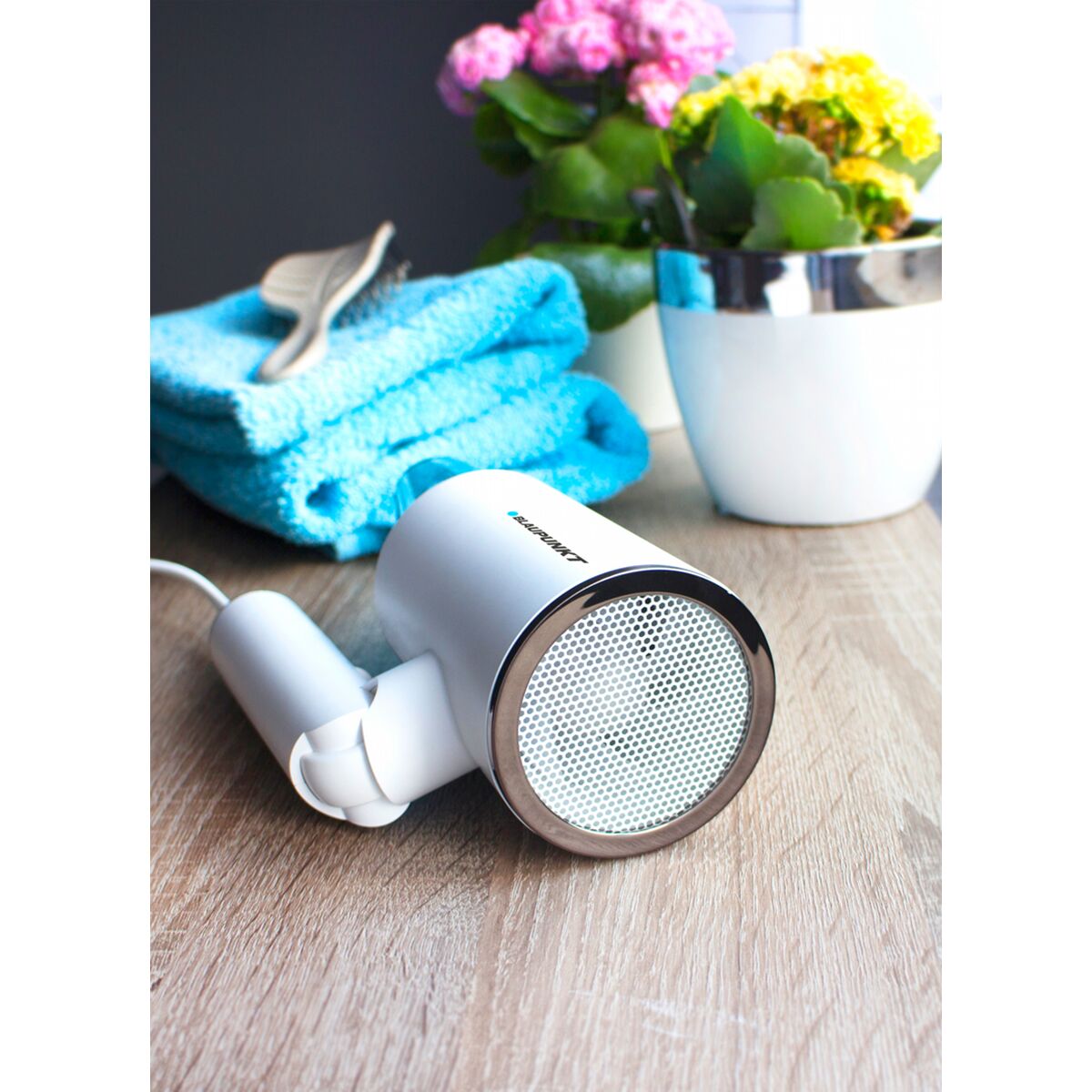 V8H39A0203878330C8011936E404561B616R6183917P6