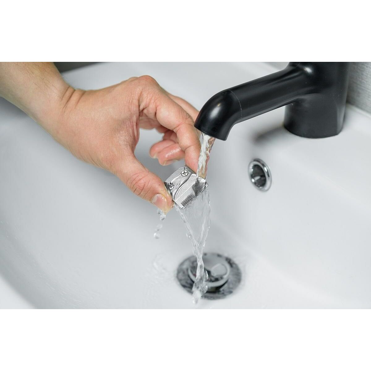 V6HDE68FF92C0BC841747DE530B11CD9DA5R6469093P7