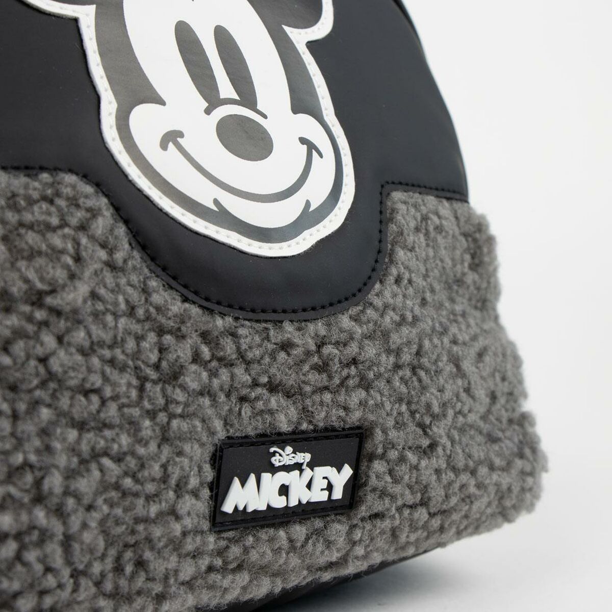 V5HB0EBBA5F20011685FB96DE7FE6F508BDR4927106P5